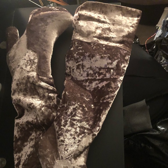 Taupe Velvet Boots NWOB - Picture 2 of 2